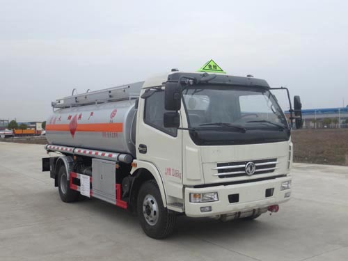 楚勝牌CSC5127GYY5A型運(yùn)油車