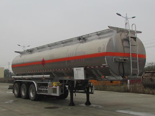 楚勝牌CSC9404GYYLC型鋁合金運(yùn)油半掛車