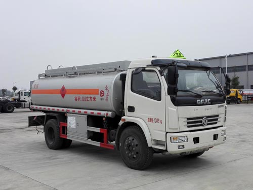 楚勝牌CSC5127GJY5A型加油車