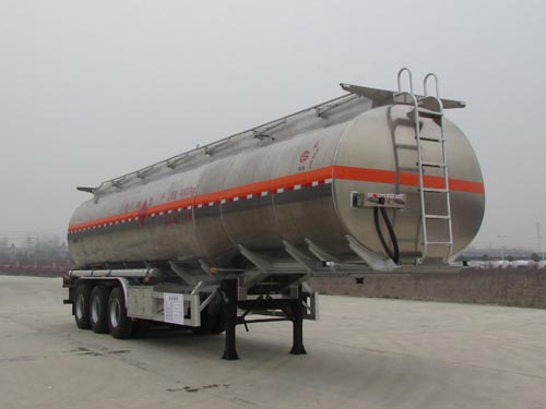 楚勝牌CSC9404GYYLE型鋁合金運(yùn)油半掛車(chē)