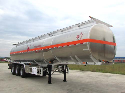 楚勝牌CSC9405GYYLE型鋁合金運(yùn)油半掛車(chē)
